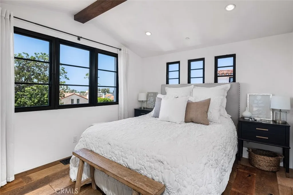 616 Narcissus 1/2, Corona Del Mar, California 92625 home-pic-10