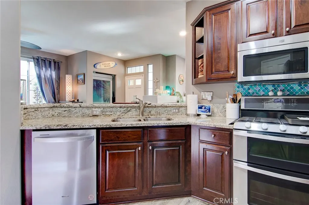 13069 Arborwalk, Tustin, California 92782 home-pic-19