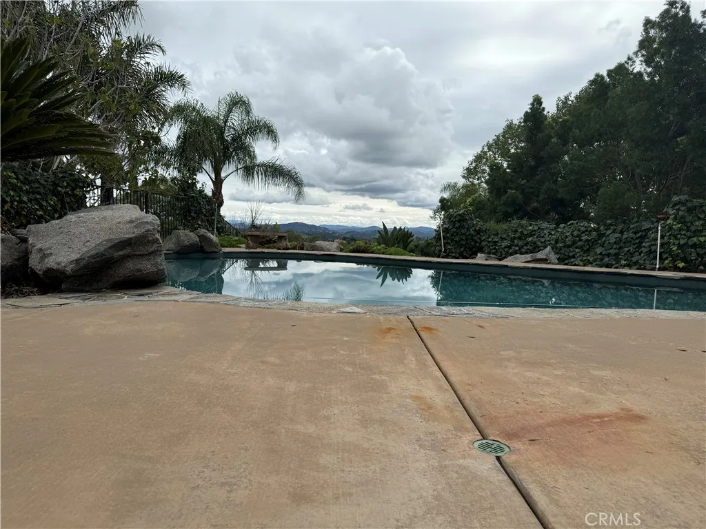 130 Orvil Way, Fallbrook, California 92028 home-pic-11