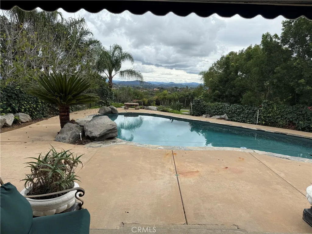 130 Orvil Way, Fallbrook, California 92028 home-pic-9