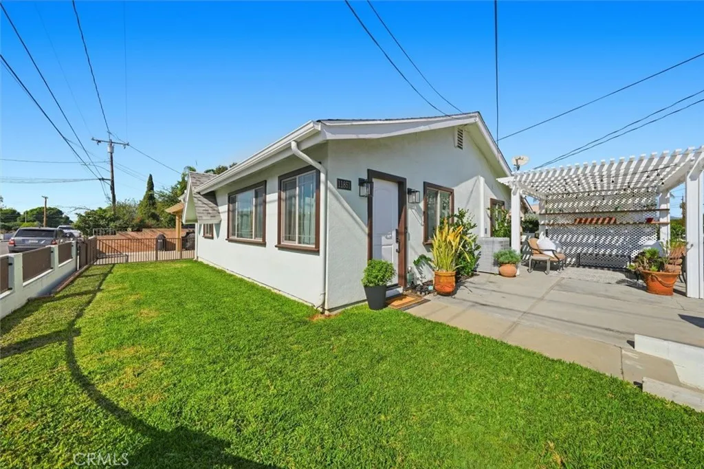 11851 Earlham, Orange, California 92869 home-pic-22