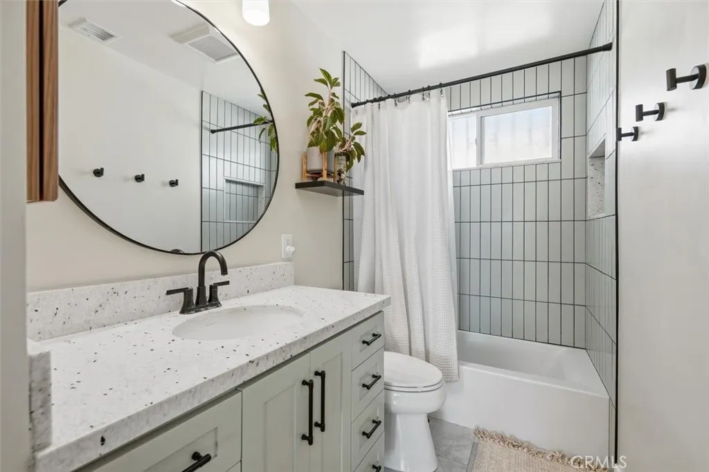 11851 Earlham, Orange, California 92869 home-pic-16