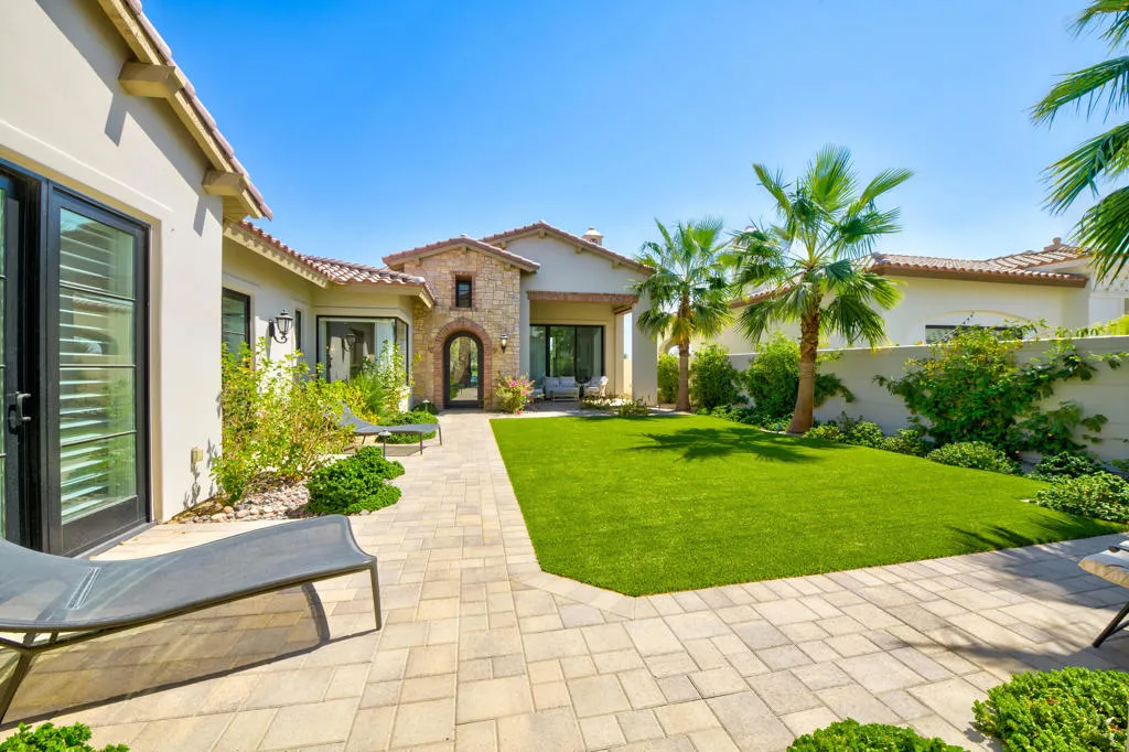 81722 Andalusia, La Quinta, California 92253 home-pic-4