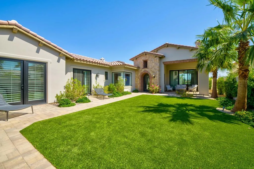 81722 Andalusia, La Quinta, California 92253 home-pic-5