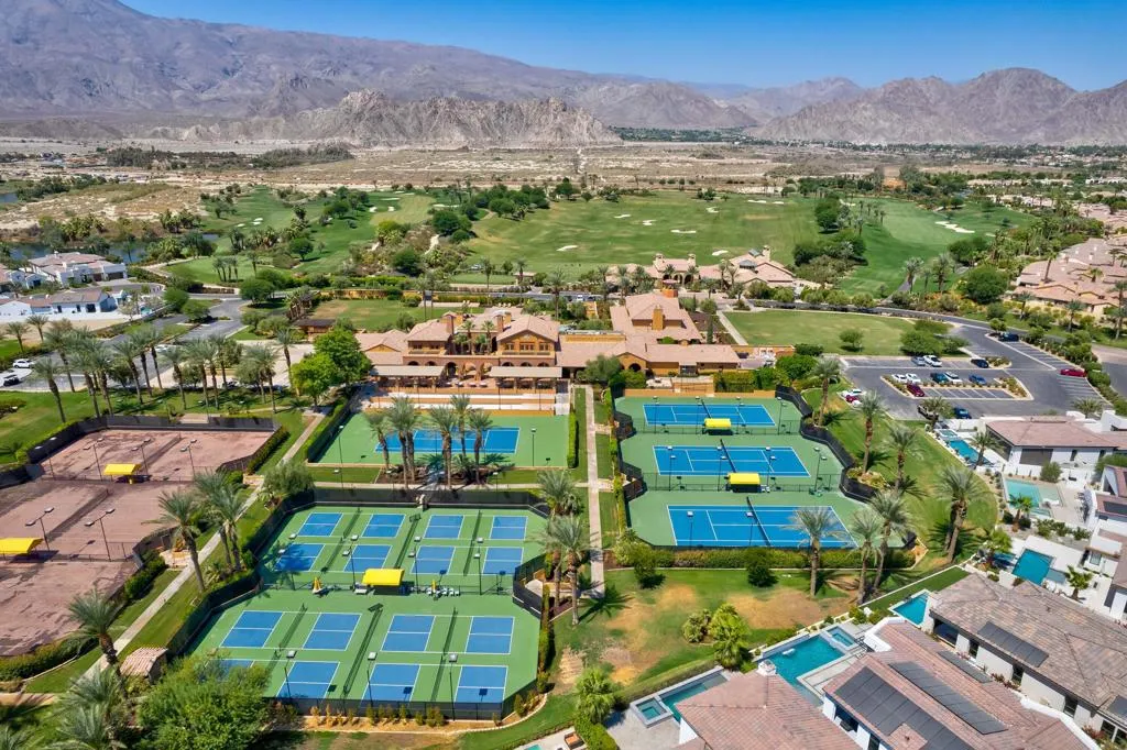 81722 Andalusia, La Quinta, California 92253 home-pic-58
