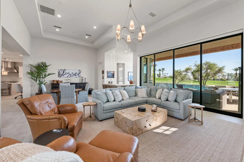 81722 Andalusia, La Quinta, California 92253 home-pic-13