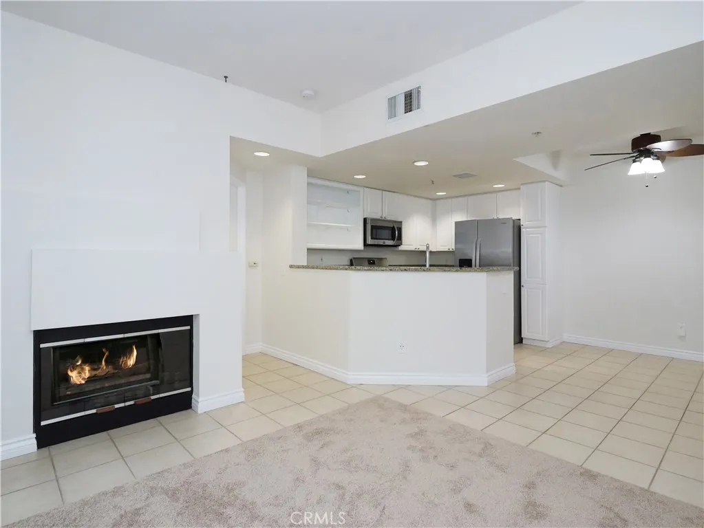 1281 Cabrillo Avenue 204, Torrance, California 90501 home-pic-6