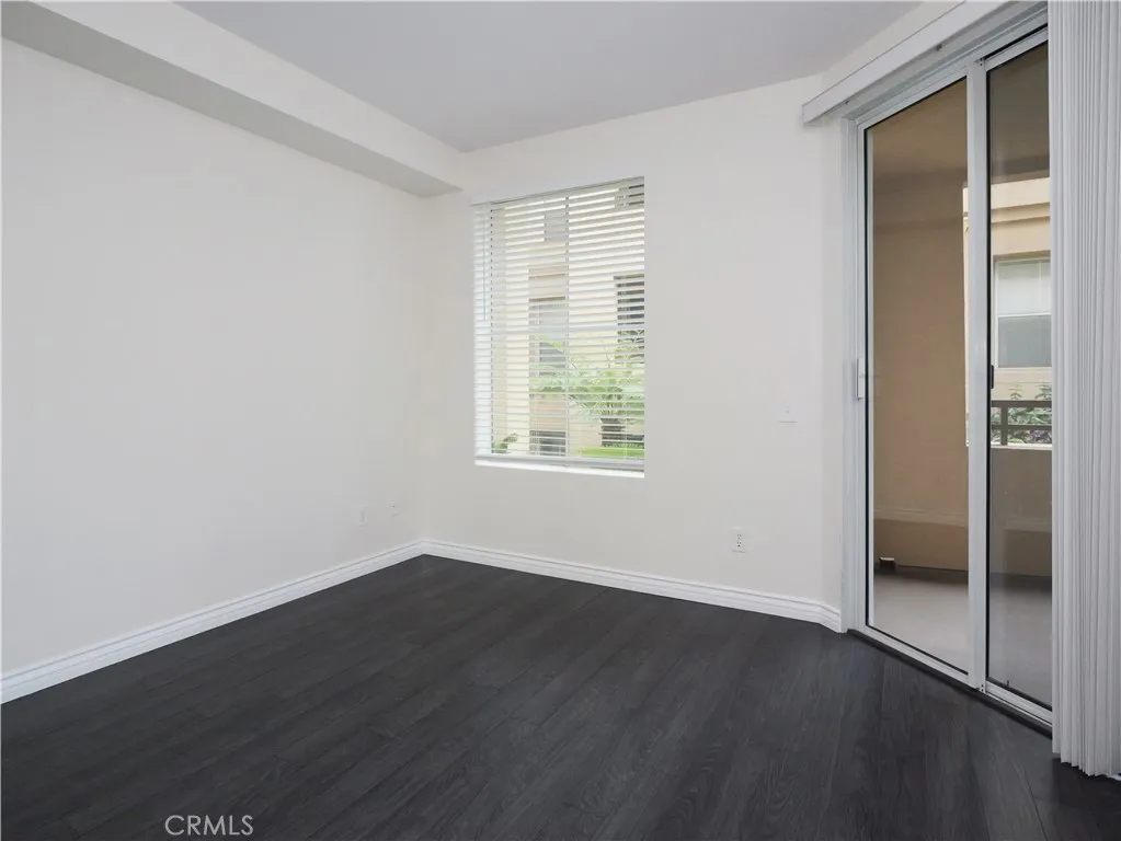 1281 Cabrillo Avenue 204, Torrance, California 90501 home-pic-18