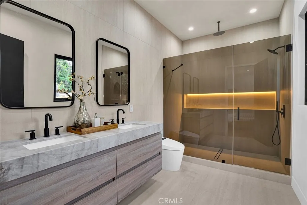 6010 Lasaine Avenue, Encino, California 91316 home-pic-20