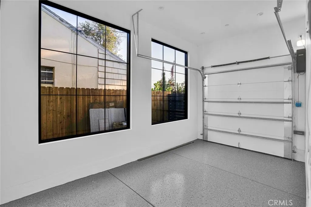 6010 Lasaine Avenue, Encino, California 91316 home-pic-31