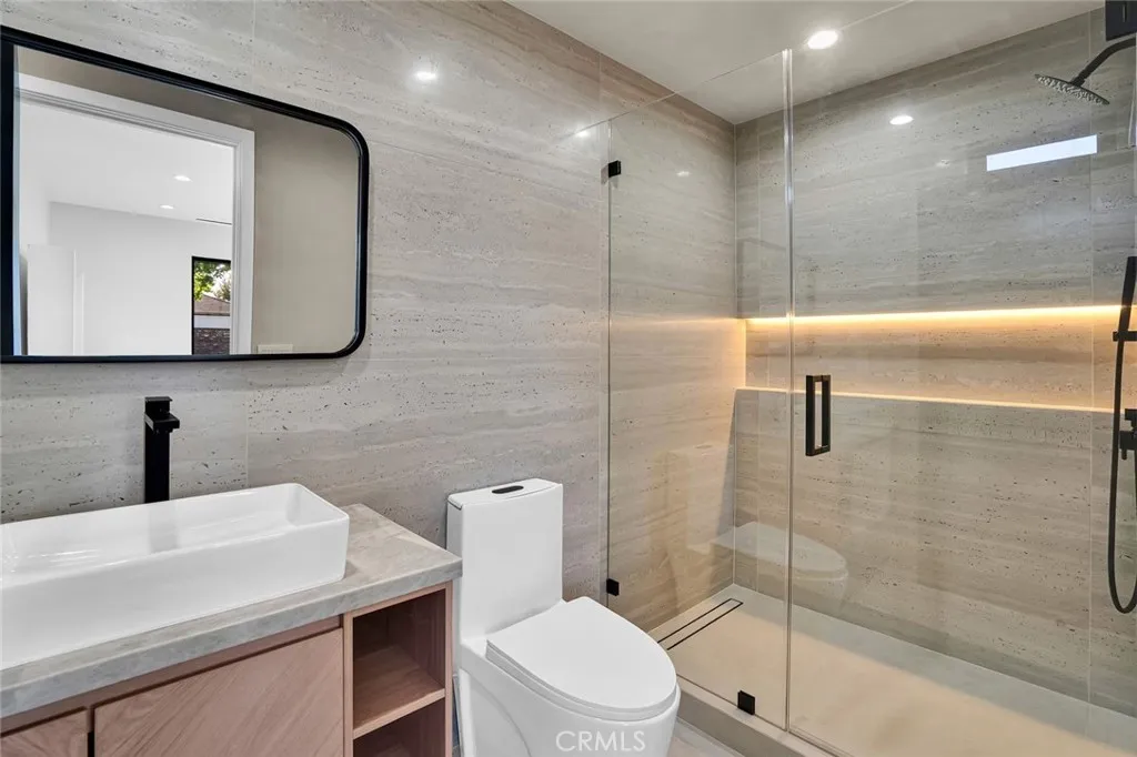 6010 Lasaine Avenue, Encino, California 91316 home-pic-28
