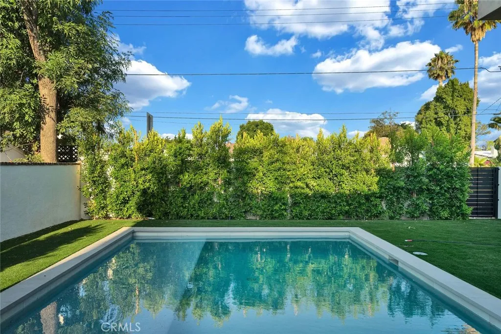 6010 Lasaine Avenue, Encino, California 91316 home-pic-3