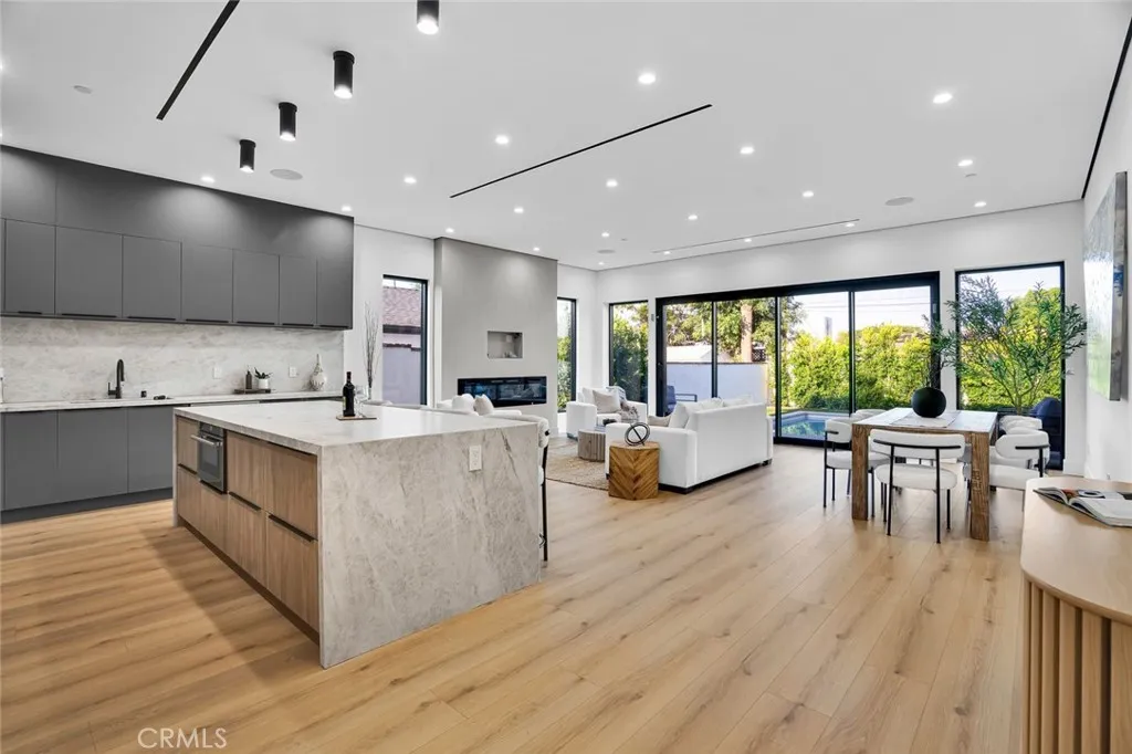 6010 Lasaine Avenue, Encino, California 91316 home-pic-12