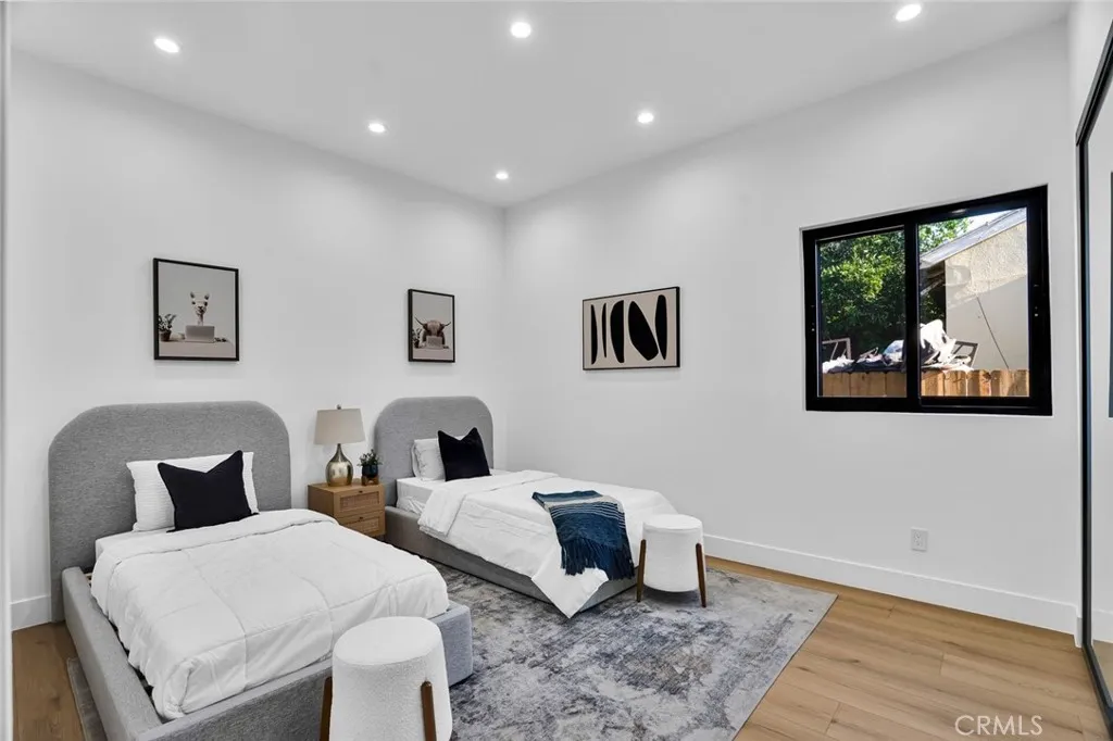 6010 Lasaine Avenue, Encino, California 91316 home-pic-23