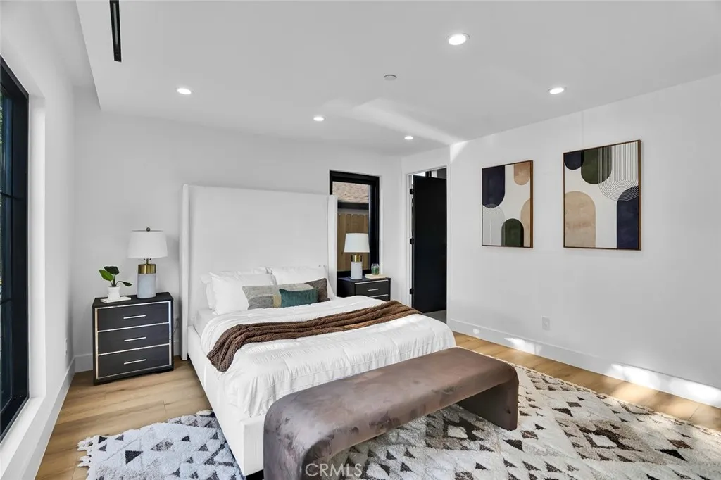 6010 Lasaine Avenue, Encino, California 91316 home-pic-26