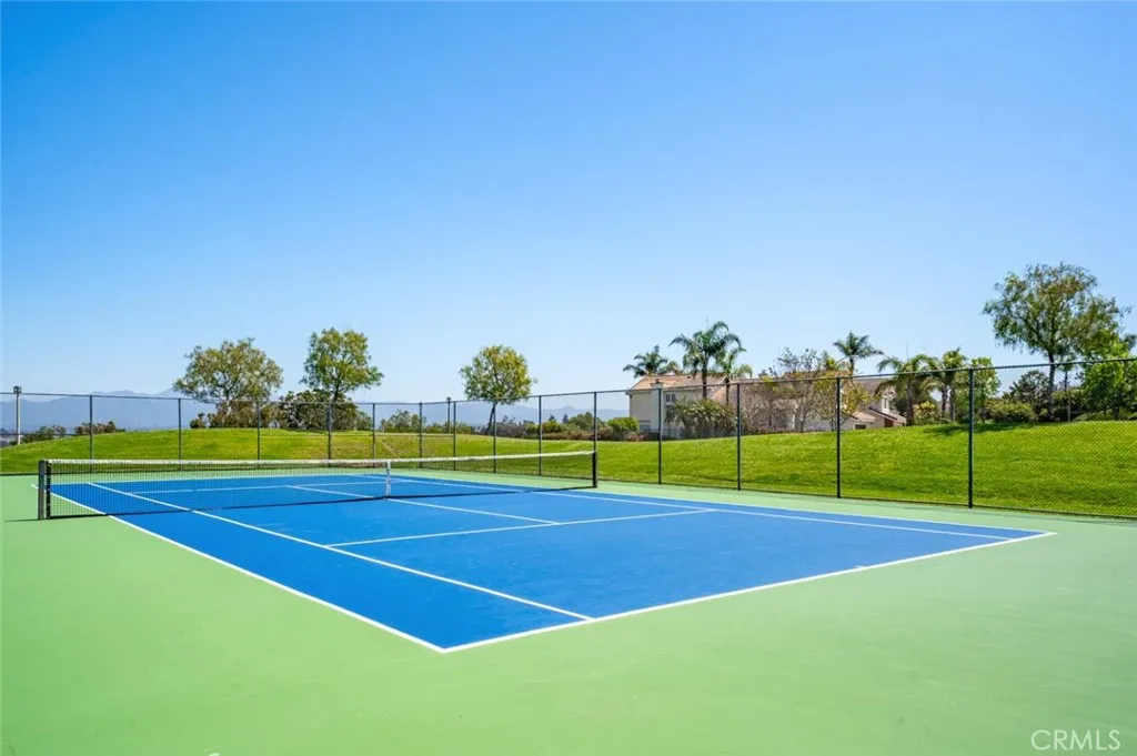 24782 Sutton, Laguna Niguel, California 92677 home-pic-18