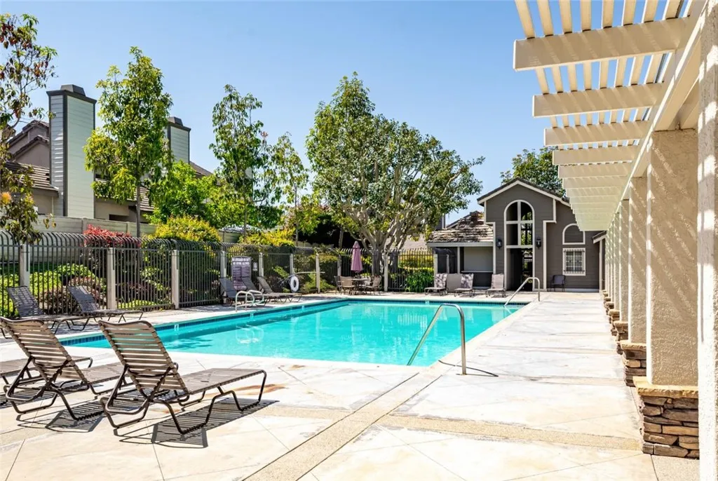 24782 Sutton, Laguna Niguel, California 92677 home-pic-16