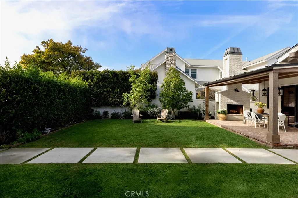 224 Flower Street, Costa Mesa, California 92627 home-pic-3