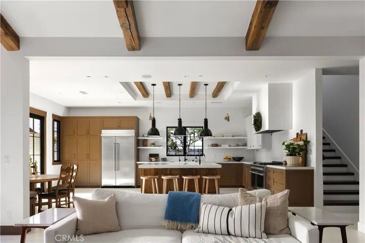224 Flower Street, Costa Mesa, California 92627