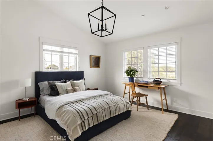 224 Flower Street, Costa Mesa, California 92627
