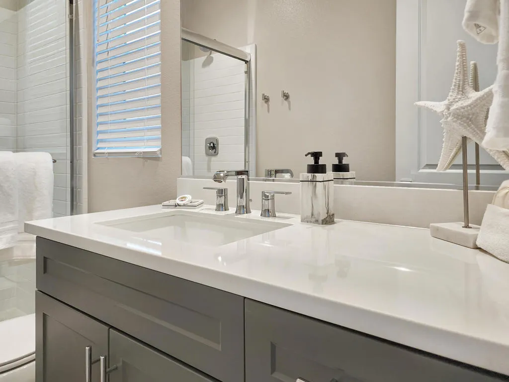 Ensuite Bathroom #2