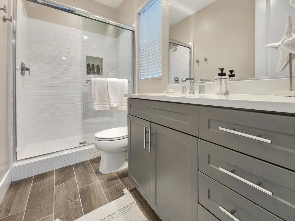 Ensuite Bathroom #2