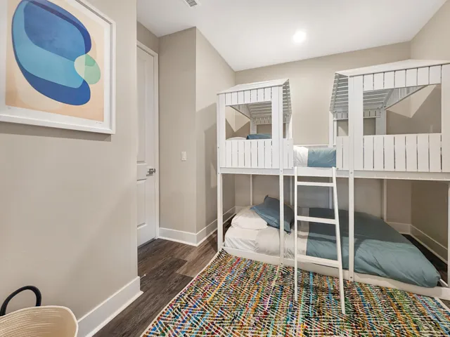 Bonus room with bunk beds