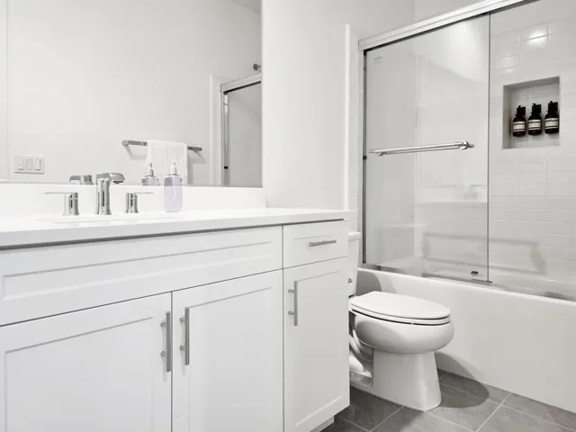 Ensuite Bathroom #2