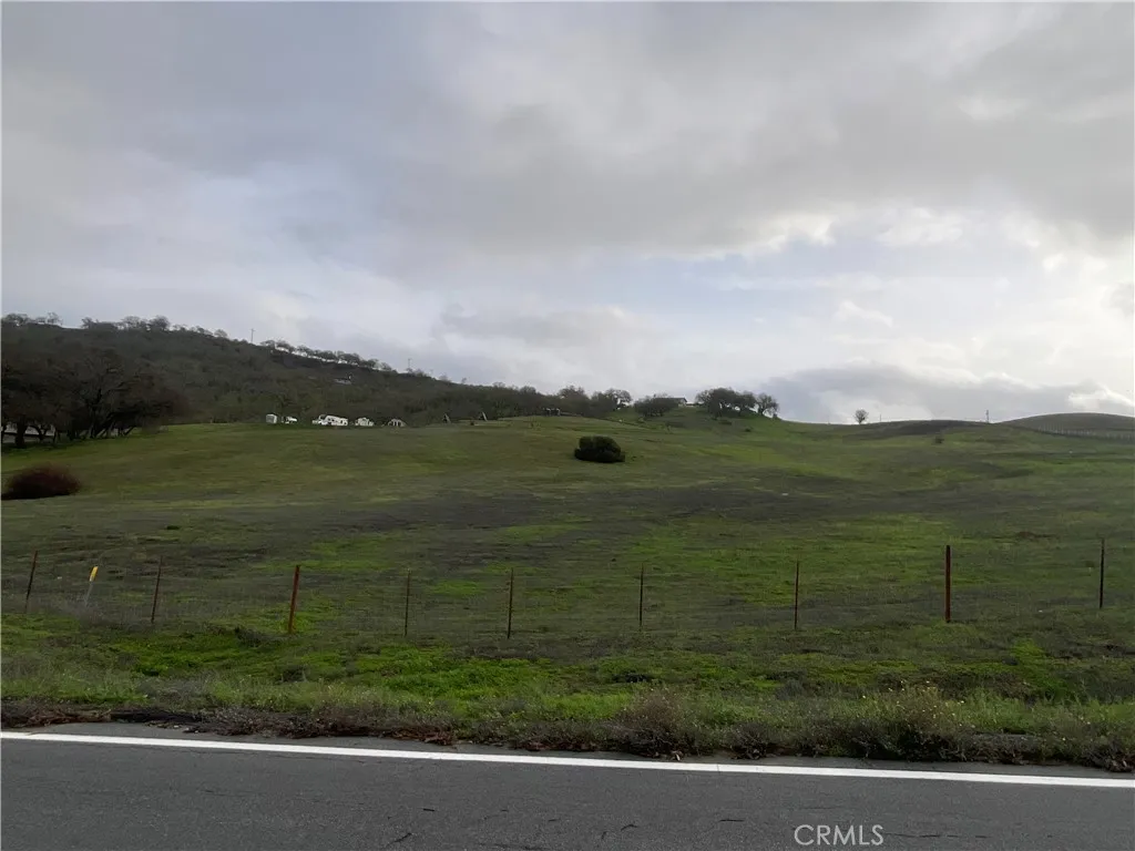 21 Interlake Road, Bradley, California 93426 — photo 5