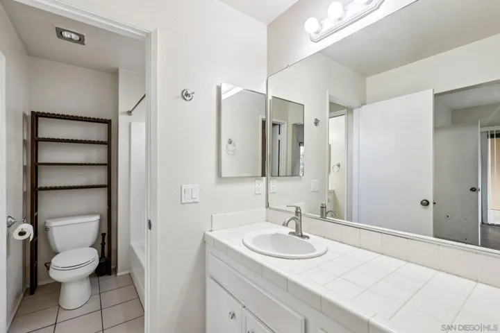 3661 Avocado Village Ct 115, La Mesa, California 91941