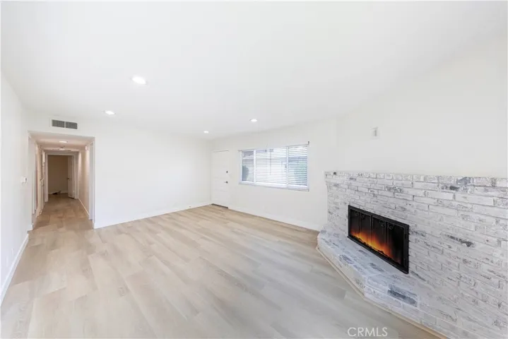 2477 Orange A, Costa Mesa, California 92627
