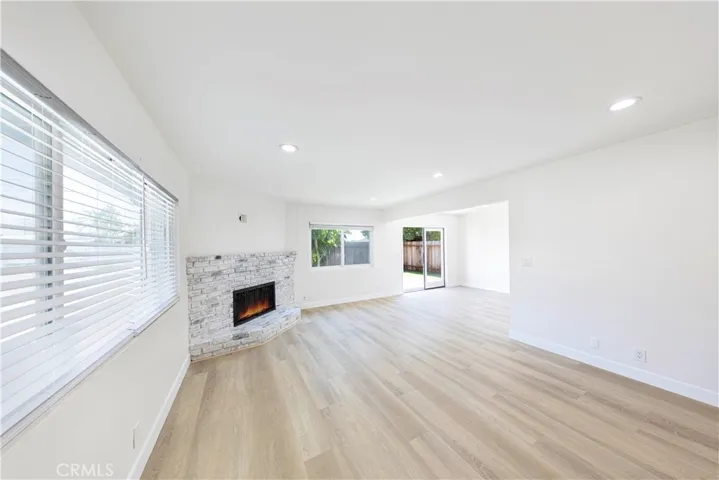2477 Orange A, Costa Mesa, California 92627