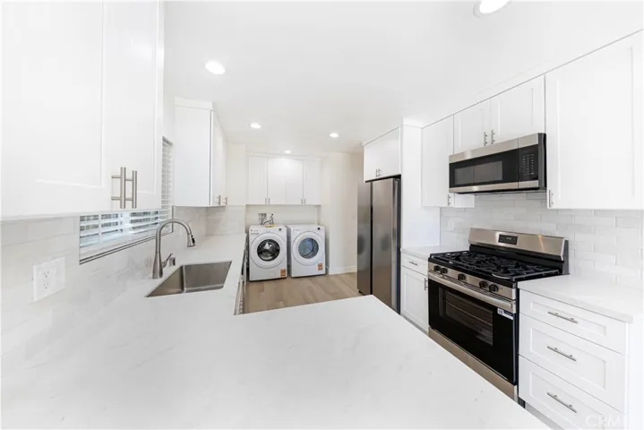 2477 Orange A, Costa Mesa, California 92627