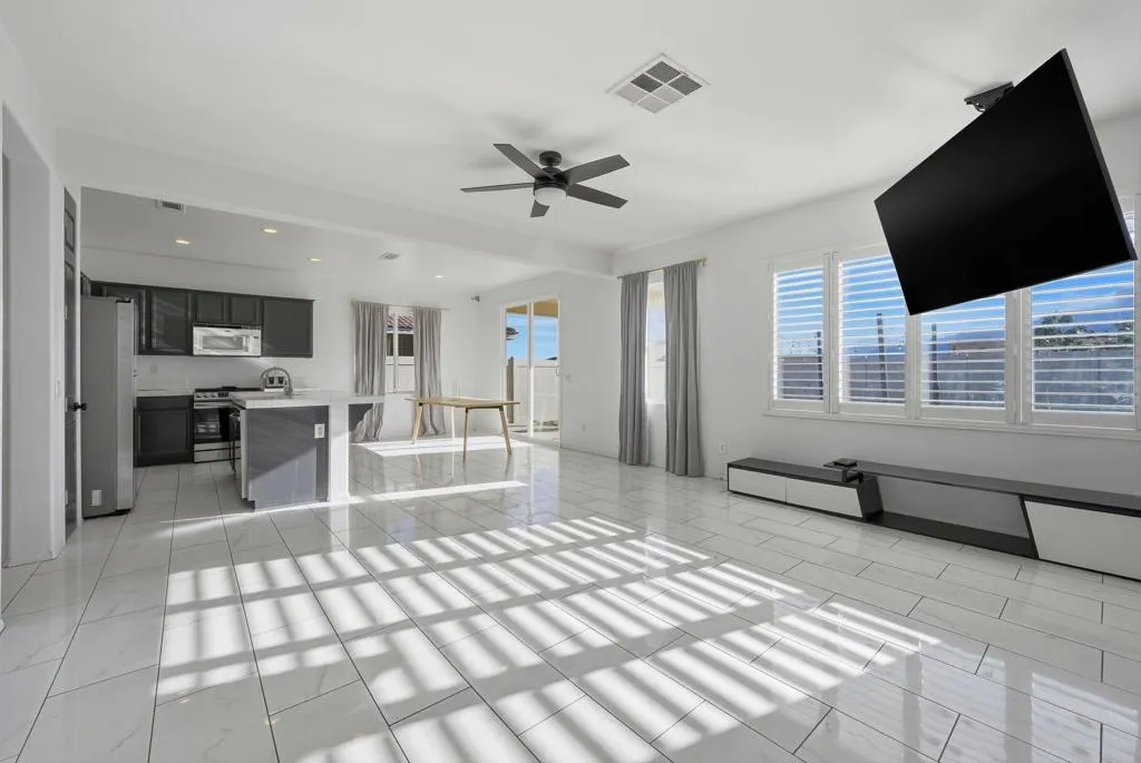 62799 N Crescent Street, Desert Hot Springs, California 92240 home-pic-14