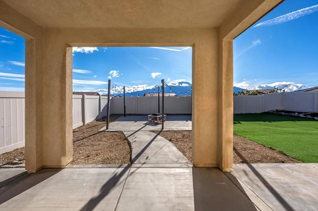 62799 N Crescent Street, Desert Hot Springs, California 92240 home-pic-4