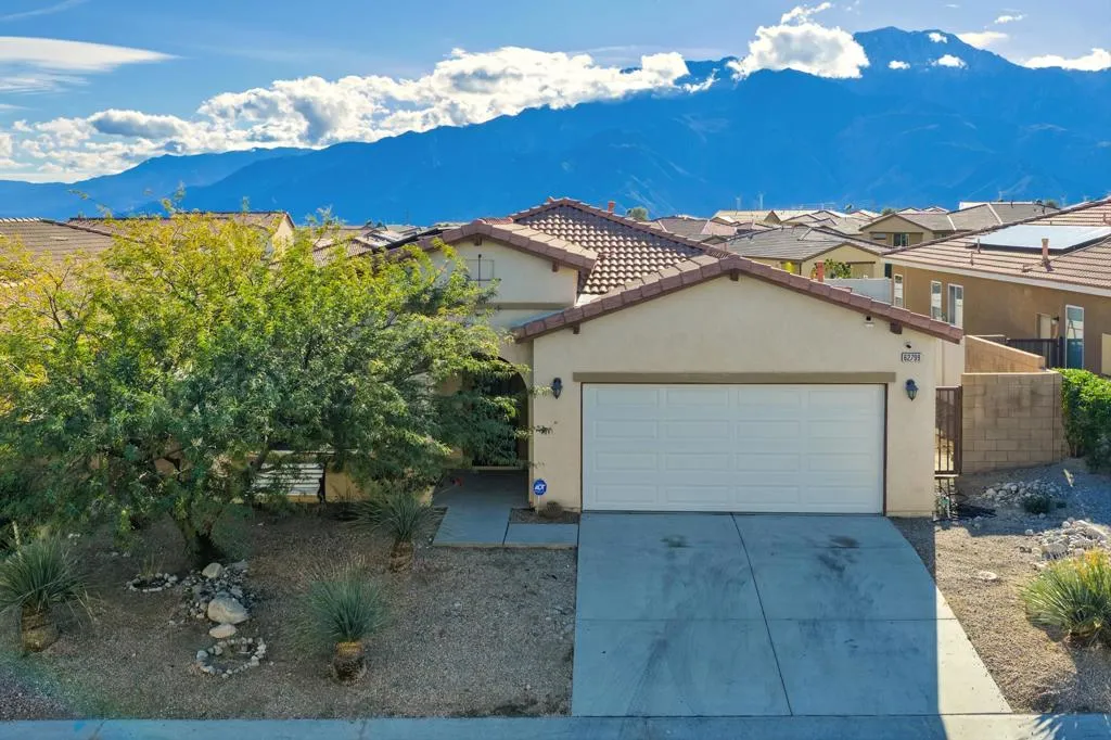 62799 N Crescent Street, Desert Hot Springs, California 92240 home-pic-1