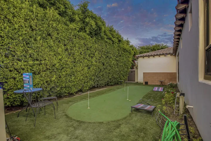 10 PUTTING GREEN FULL SIZE