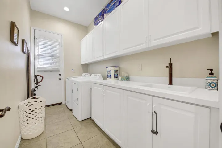 49 LAUNDRY FULL SIZE