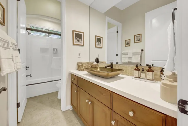 48 BATHROOM FULL SIZE