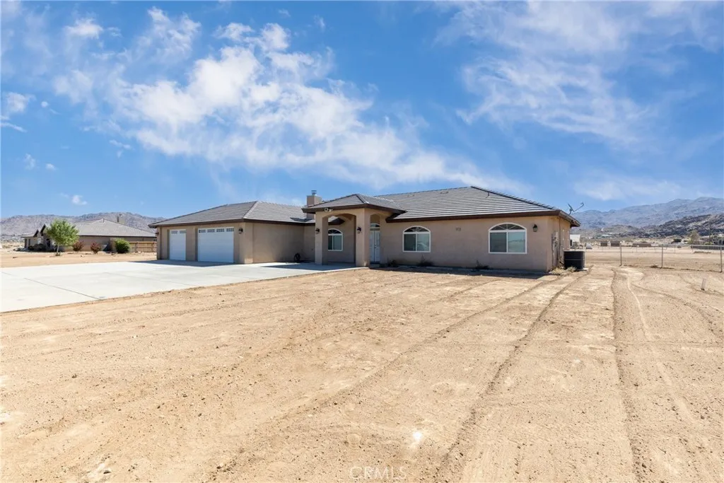 14625 Olema Road, Apple Valley, California 92307 home-pic-34