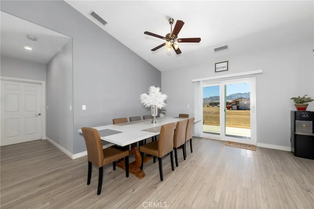 14625 Olema Road, Apple Valley, California 92307 home-pic-3