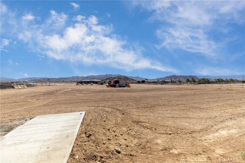 14625 Olema Road, Apple Valley, California 92307 home-pic-32