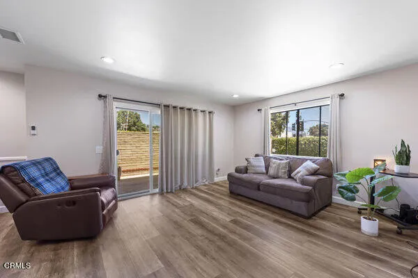 107 Sonoma Lane, Santa Paula, California 93060 home-pic-8