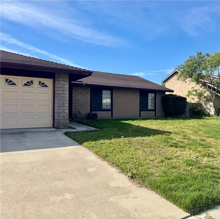 15681 San Jacinto, Fontana, California 92336 home-pic-3