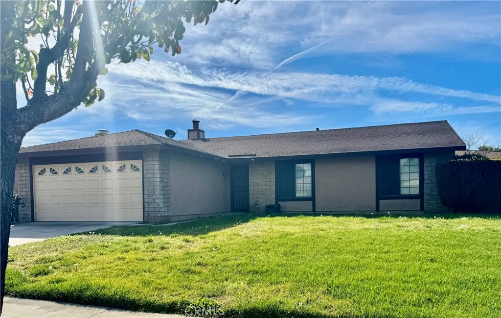 15681 San Jacinto, Fontana, California 92336 home-pic-1