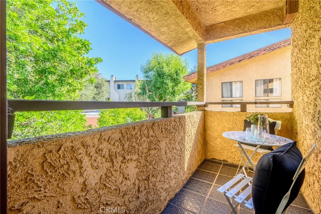 2743 Hermosa Avenue B, Glendale, California 91020 home-pic-20