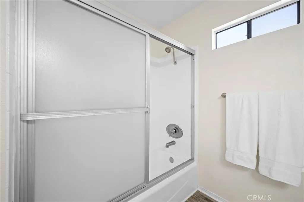 2743 Hermosa Avenue B, Glendale, California 91020 home-pic-26