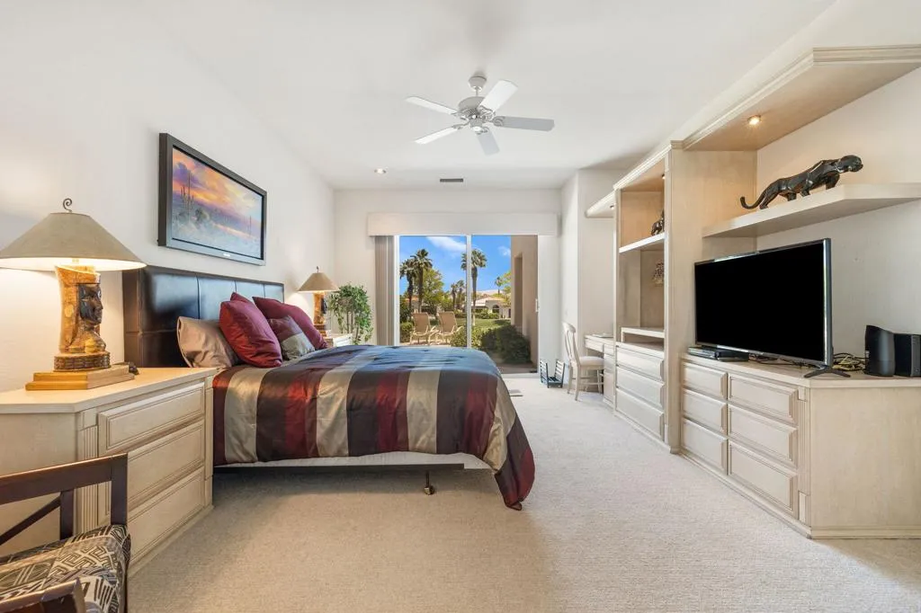 944 Mesa Grande Drive, Palm Desert, California 92211 home-pic-25