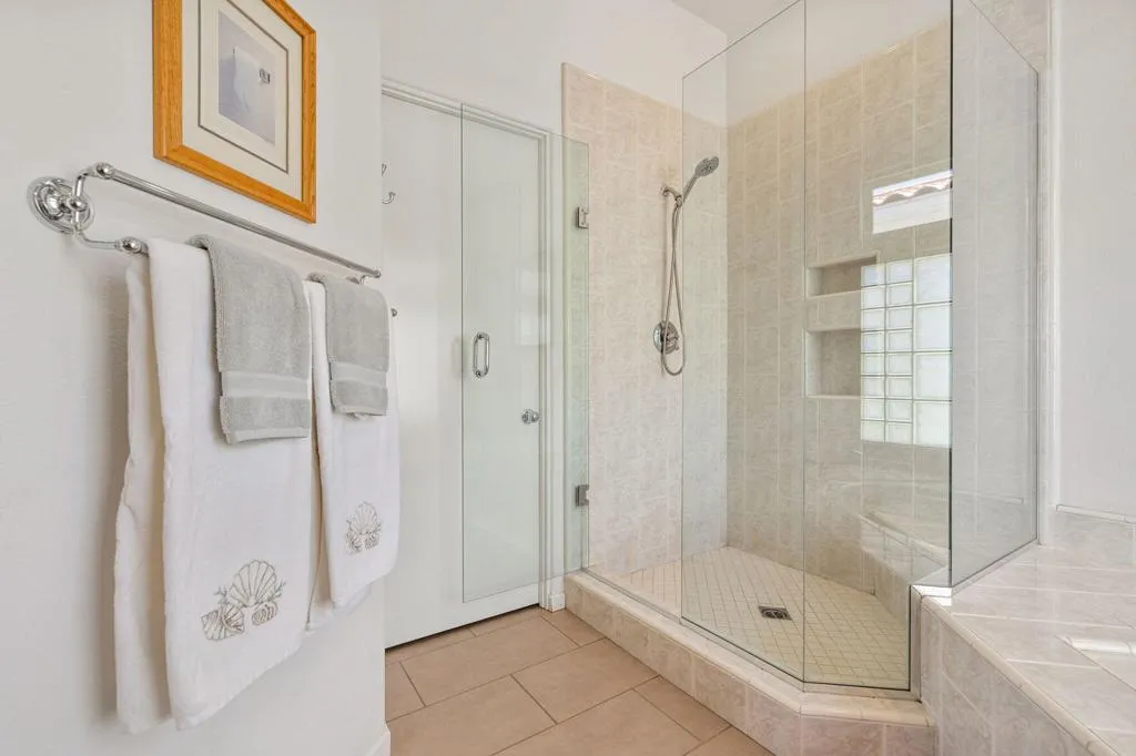 944 Mesa Grande Drive, Palm Desert, California 92211 home-pic-32
