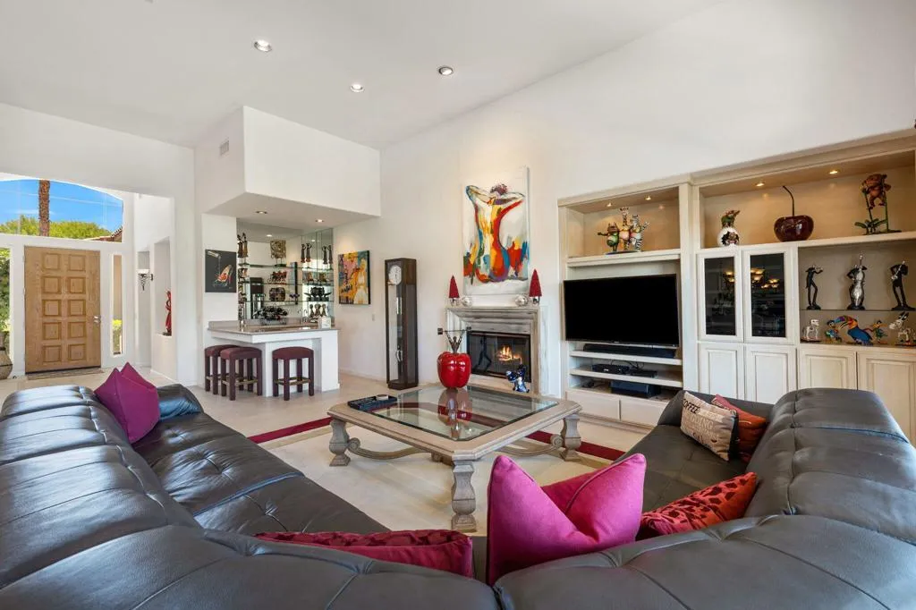 944 Mesa Grande Drive, Palm Desert, California 92211 home-pic-14